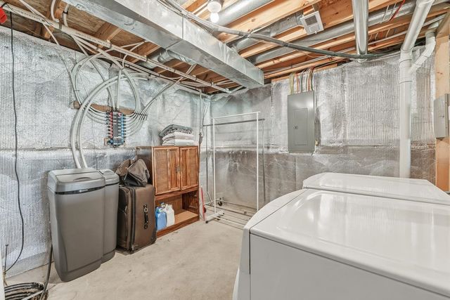 2308 E Spring Hill Dr, Goddard, KS 67052