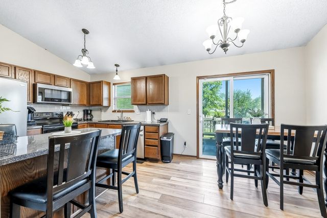 2308 E Spring Hill Dr, Goddard, KS 67052