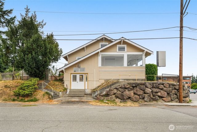 4232 Rucker Avenue, Everett, WA 98203