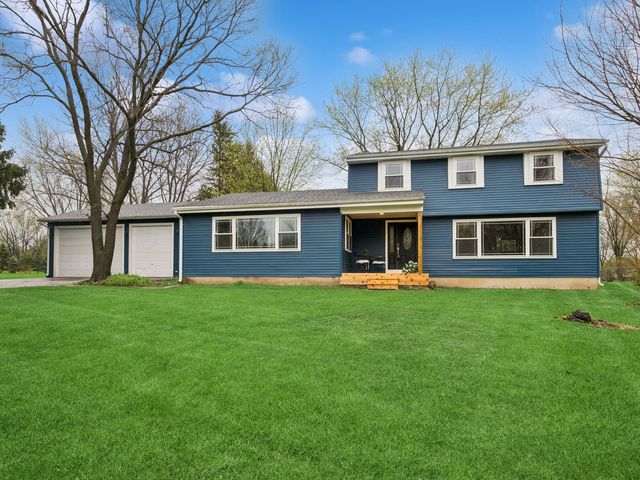 6220 Crescent Drive, Huntley, IL 60142