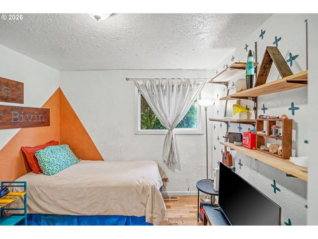 1565 3RD St Nw, Salem, OR 97304