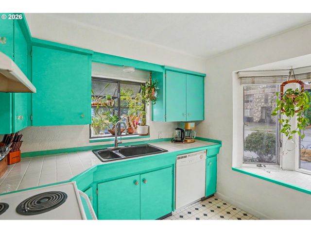 1565 3RD St Nw, Salem, OR 97304