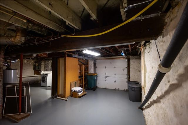 400 West Street, Parkville, MO 64152