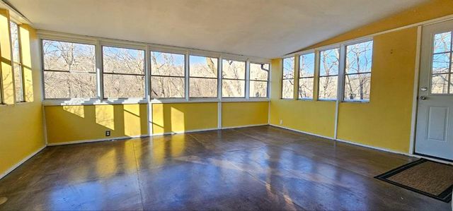 400 West Street, Parkville, MO 64152