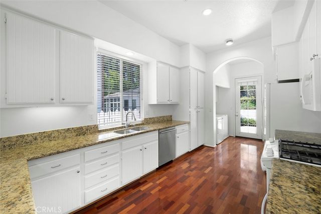 80 Winslow, Irvine, CA 92620