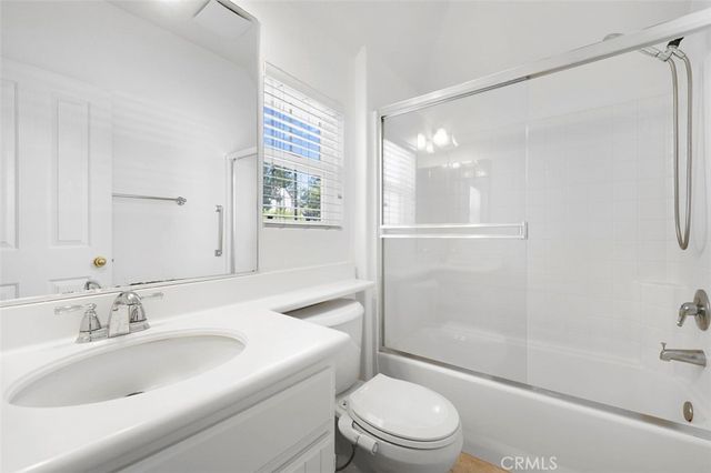 80 Winslow, Irvine, CA 92620
