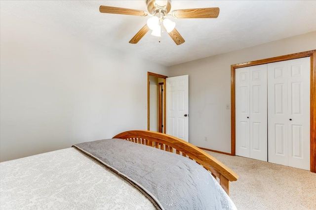 1313 E Briarwood Rd, Derby, KS 67037