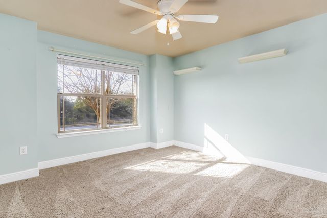 5566 Maggie Rose Cir, Milton, FL 32570