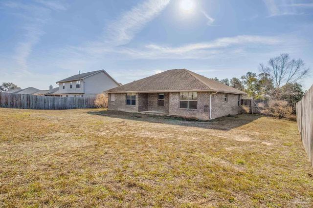 5566 Maggie Rose Cir, Milton, FL 32570