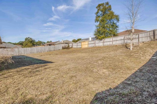 5566 Maggie Rose Cir, Milton, FL 32570