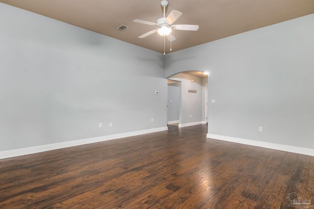 5566 Maggie Rose Cir, Milton, FL 32570