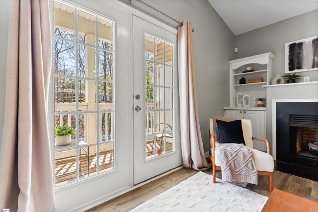 524 Mckenna Circle, Greenville, SC 29615