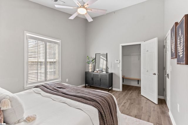 524 Mckenna Circle, Greenville, SC 29615