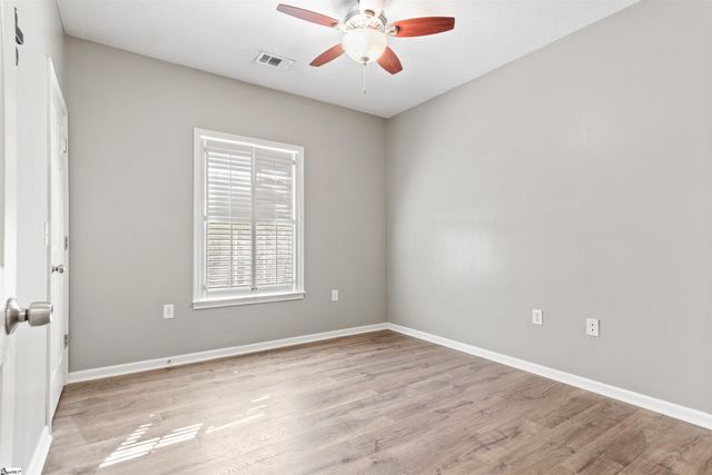 524 Mckenna Circle, Greenville, SC 29615