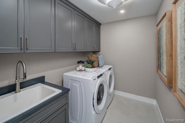 5151 Poppydrew Lane, Pittsfield Charter Township, MI 48108