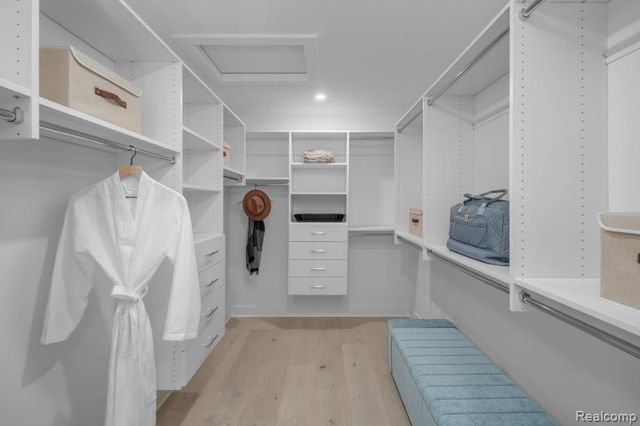 5151 Poppydrew Lane, Pittsfield Charter Township, MI 48108