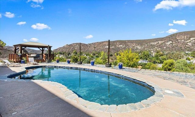 24144 St Helena Court, Ramona, CA 92065
