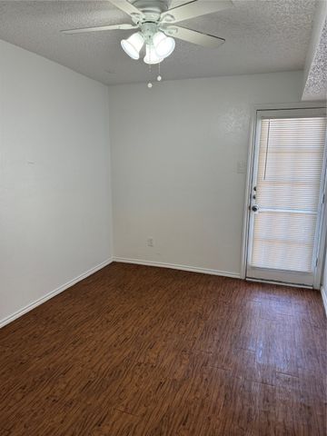 9520 Royal Lane 222, Dallas, TX 75243