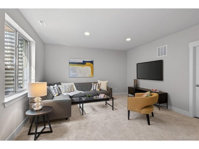 8825 E 55th Ave, Denver, CO 80238