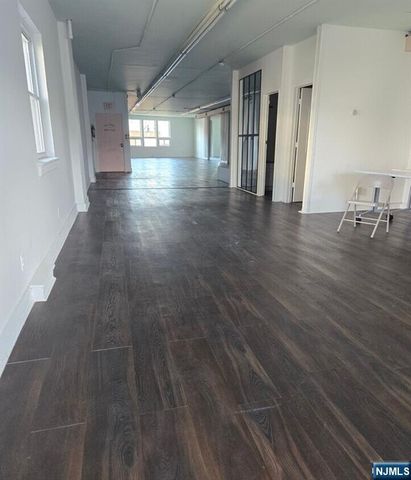 665 Anderson Avenue 3rd FL, Cliffside Park, NJ 07010