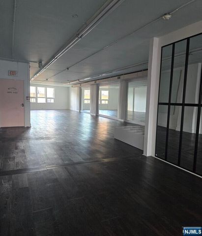 665 Anderson Avenue 3rd FL, Cliffside Park, NJ 07010