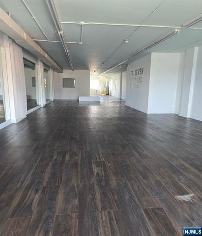 665 Anderson Avenue 3rd FL, Cliffside Park, NJ 07010