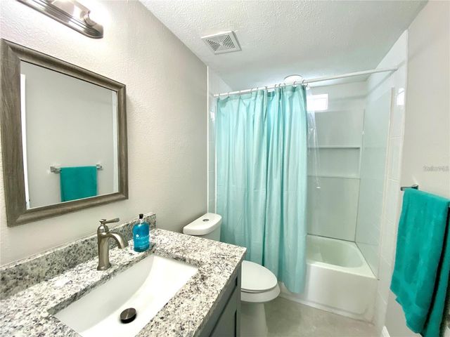 8726 MAYFLOWER ROAD, Tampa, FL 33615