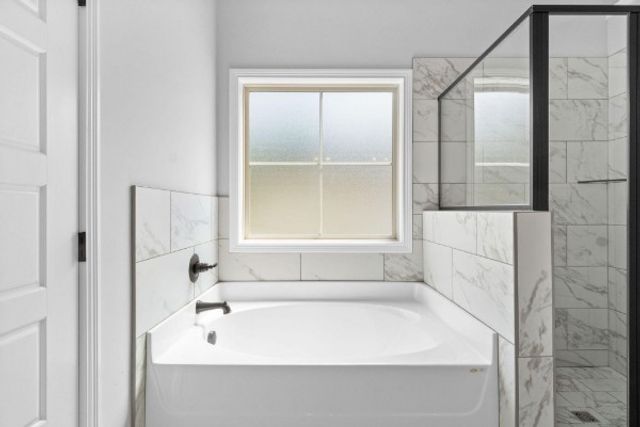 329 Wesson Dr, Clarksville, TN 37043