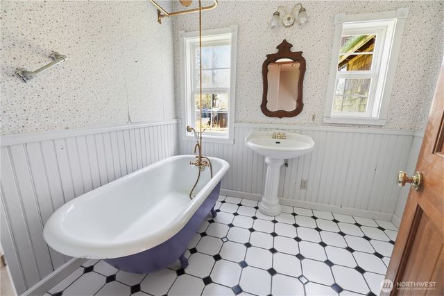 1763 Center Road, Lopez Island, WA 98261