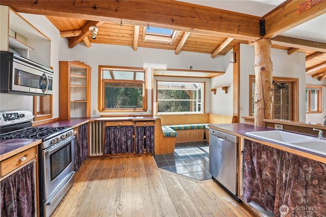 1763 Center Road, Lopez Island, WA 98261