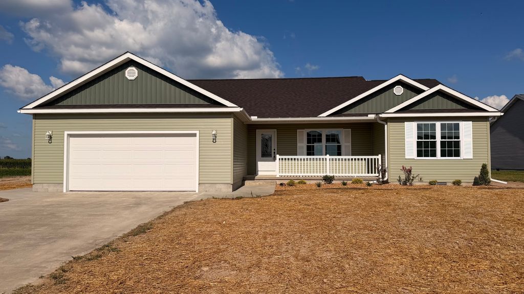 Image 1 of property listing at 768 Fulton Drive, Centralia, IL 62801