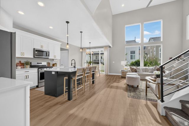 16234 S COUPLER LN, Bluffdale, UT 84065