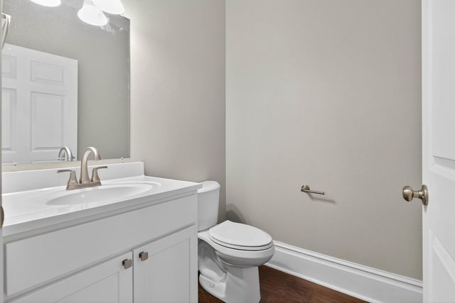 427 Iowa St Street, Waterloo, IA 50703