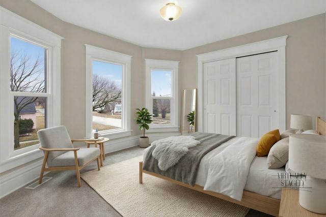 427 Iowa St Street, Waterloo, IA 50703