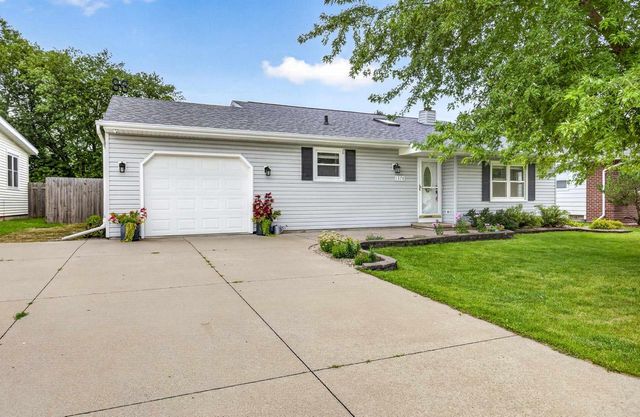 1378 INVERNESS LANE, Neenah, WI 54956