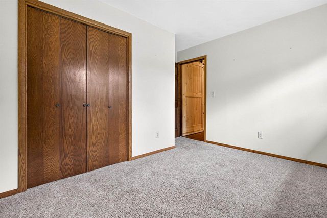 1378 INVERNESS LANE, Neenah, WI 54956