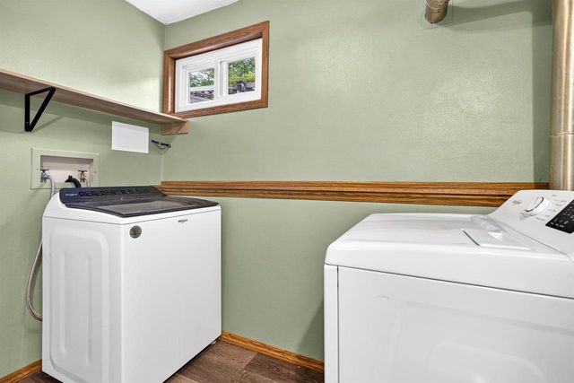1378 INVERNESS LANE, Neenah, WI 54956