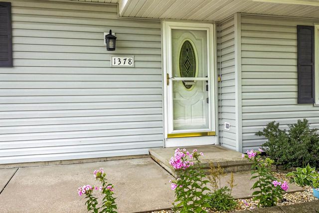1378 INVERNESS LANE, Neenah, WI 54956
