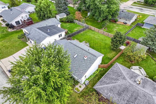 1378 INVERNESS LANE, Neenah, WI 54956