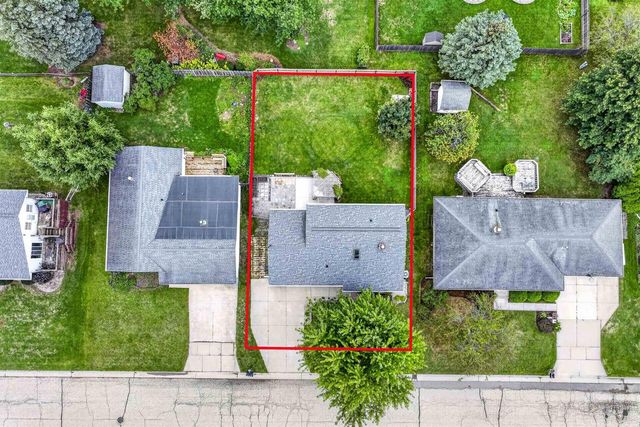 1378 INVERNESS LANE, Neenah, WI 54956
