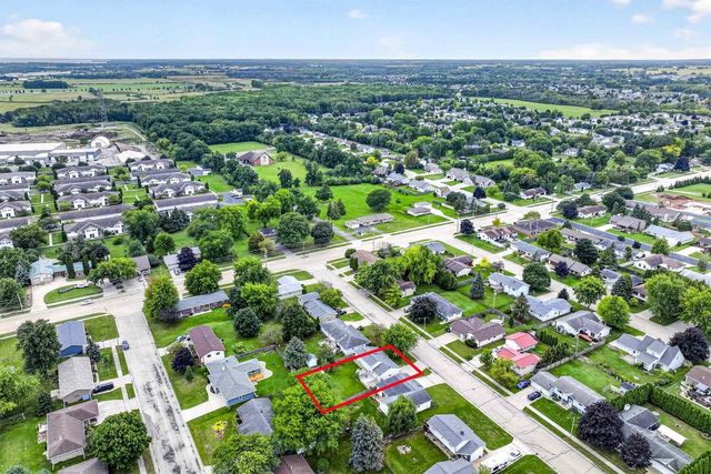 1378 INVERNESS LANE, Neenah, WI 54956
