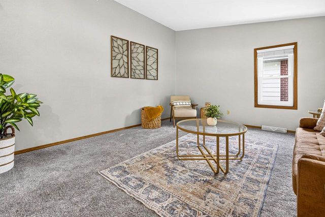 1378 INVERNESS LANE, Neenah, WI 54956