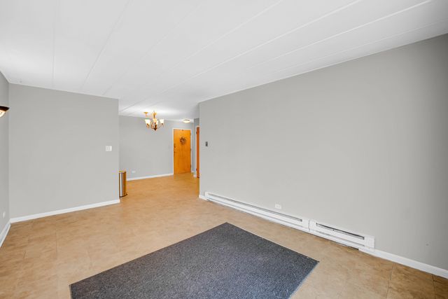 320 Circle Avenue 308, Forest Park, IL 60130