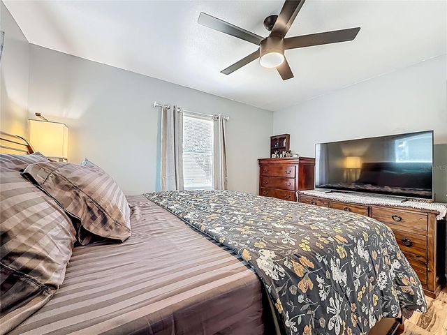 150 83RD AVENUE N, St Petersburg, FL 33702