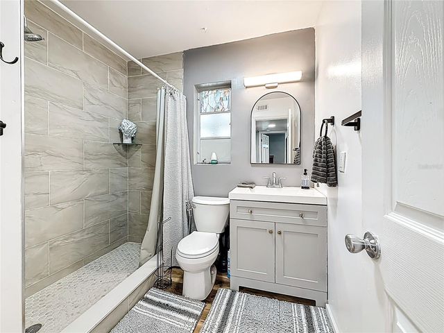 150 83RD AVENUE N, St Petersburg, FL 33702