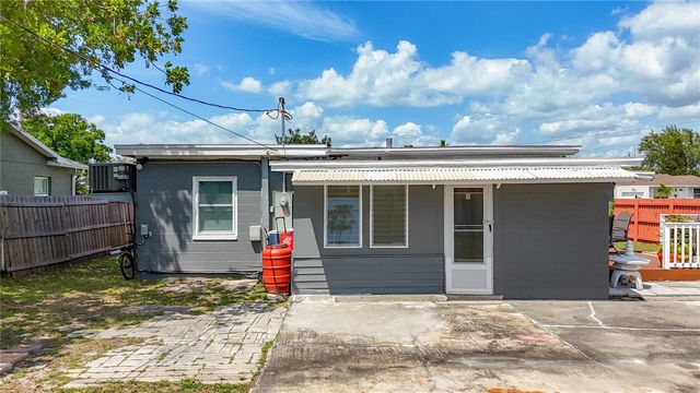 150 83RD AVENUE N, St Petersburg, FL 33702