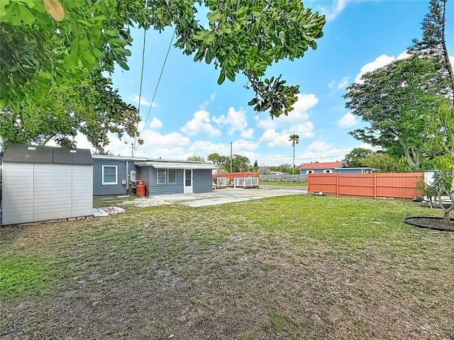 150 83RD AVENUE N, St Petersburg, FL 33702