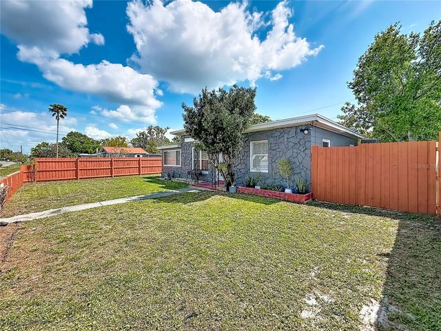 150 83RD AVENUE N, St Petersburg, FL 33702