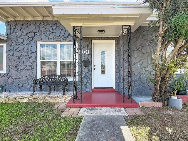 150 83RD AVENUE N, St Petersburg, FL 33702