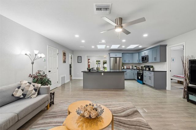 3600 38TH AVENUE E, Bradenton, FL 34208